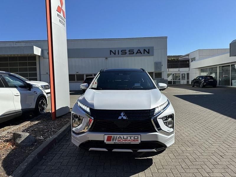Gebraucht Mitsubishi Eclipse Cross Top 188 PS (138 kW) 2021 Weiß SUV