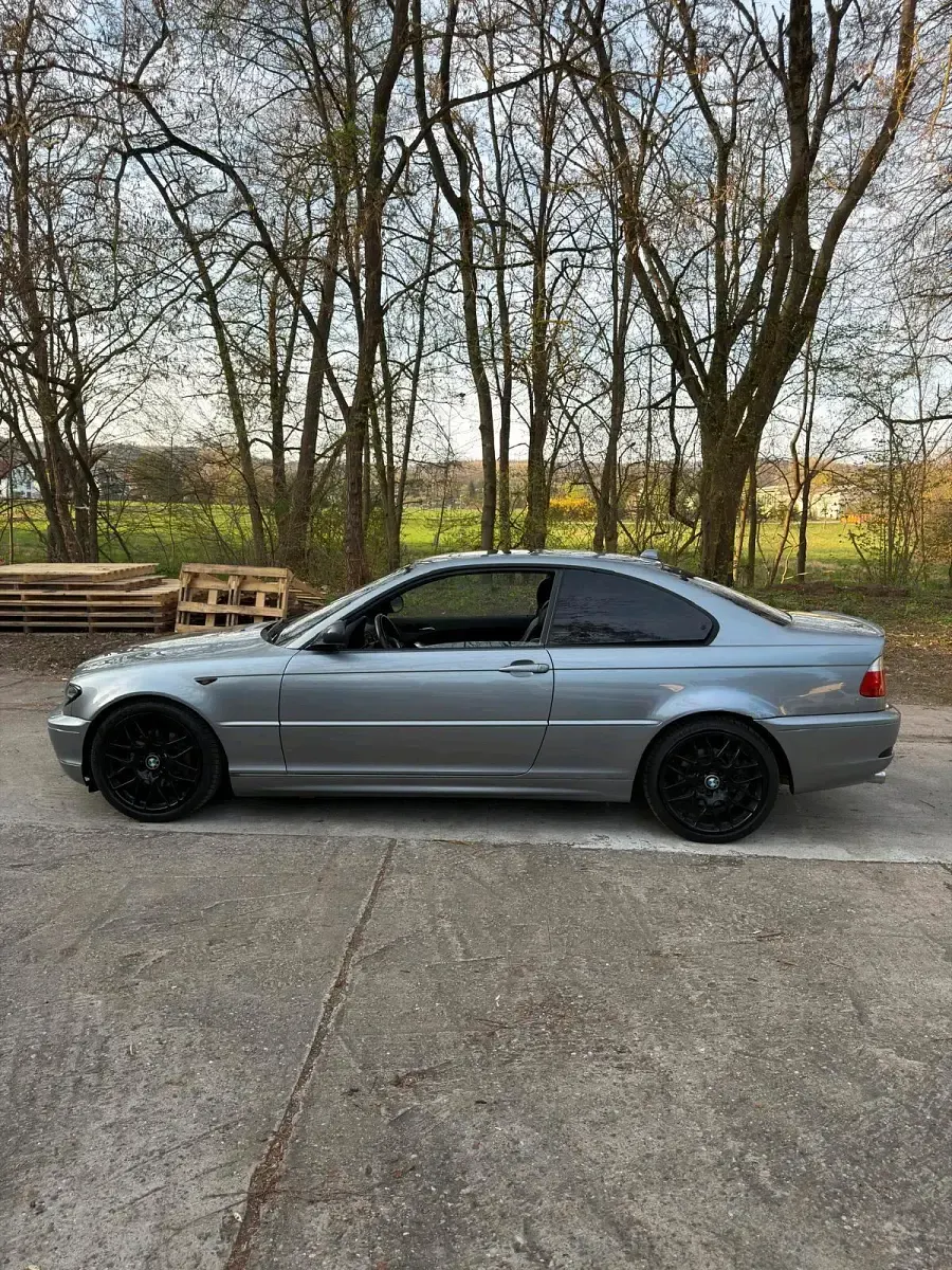 Gebraucht BMW 320 150 PS (110 kW) 2005 Grau Coupé