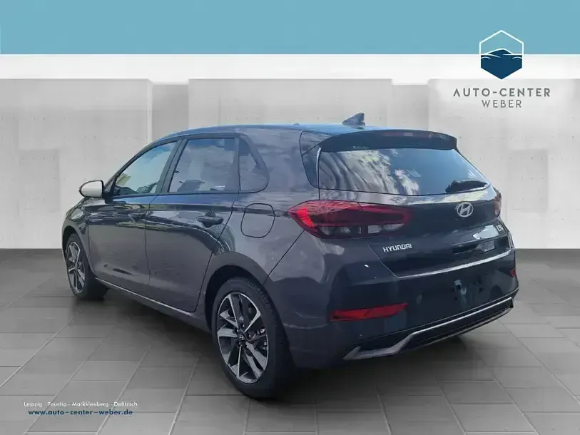 Gebraucht Hyundai i30 Advantage 140 PS (102 kW) 2026 Ecotronic grey Limousine