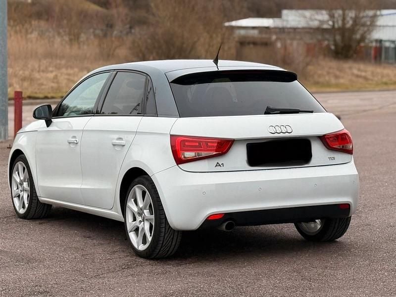 Gebraucht Audi A1 Sportback 105 PS (77 kW) 2012 Kleinwagen