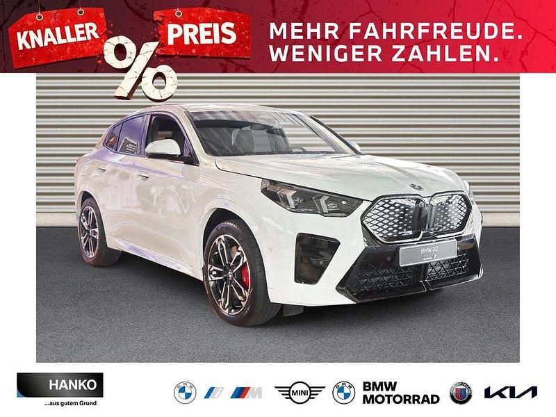 Alpinweiss iii Neu 2025 BMW iX2 Comfort Edition SUV | 59.900 € (Fairer Preis) - Bild 1/4