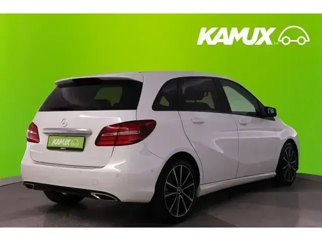 Gebraucht Mercedes B200 Style 156 PS (114 kW) 2018 Calcitweiss/zirrusweiss Kleinwagen