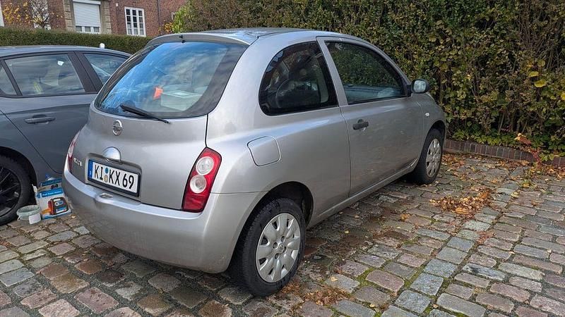 Gebraucht Nissan Micra 65 PS (47 kW) 2003 Silber Kleinwagen
