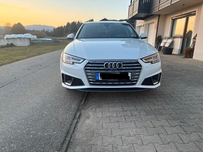 Gebraucht Audi A4 S-Line 190 PS (139 kW) 2019 Weiß Kombi