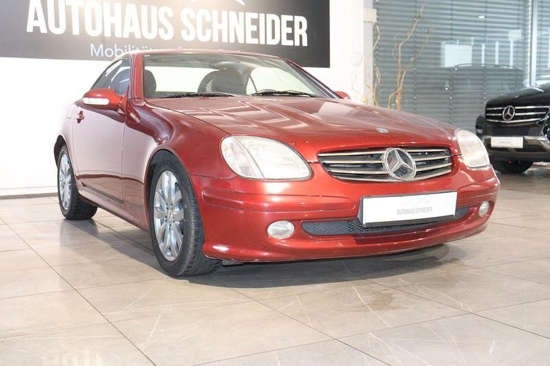 Gebraucht Mercedes SLK200 163 PS (119 kW) 2003 Rot Cabrio