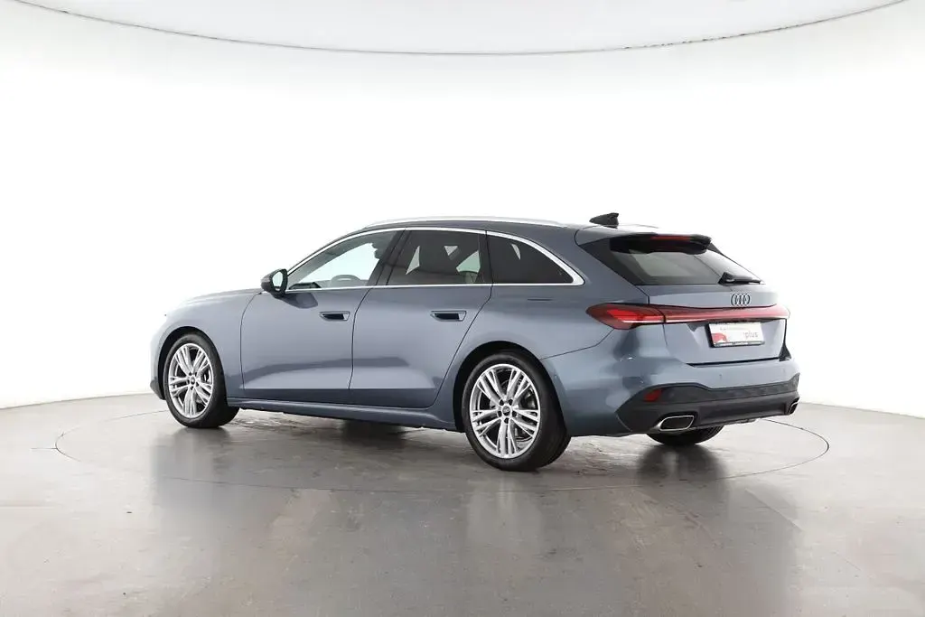 Gebraucht Audi A5 Sport 150 PS (110 kW) 2025 Horizontblau metallic Kombi
