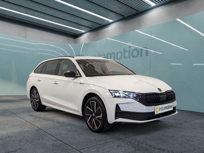 Weiß Gebraucht 2024 Skoda Octavia SportLine Kombi | 40.440 € (Teuer) - Bild 1/4