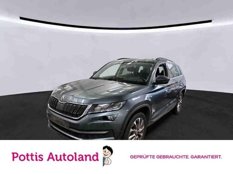 Grau Gebraucht 2021 Skoda Kodiaq Clever SUV | 34.777 € (Fairer Preis) - Bild 1/3