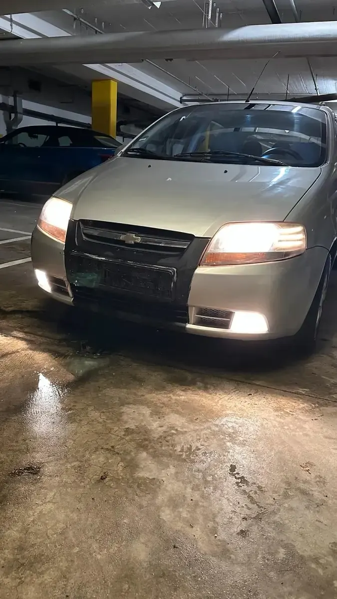 Gebraucht Chevrolet Kalos 94 PS (69 kW) 2005 Silber Kleinwagen
