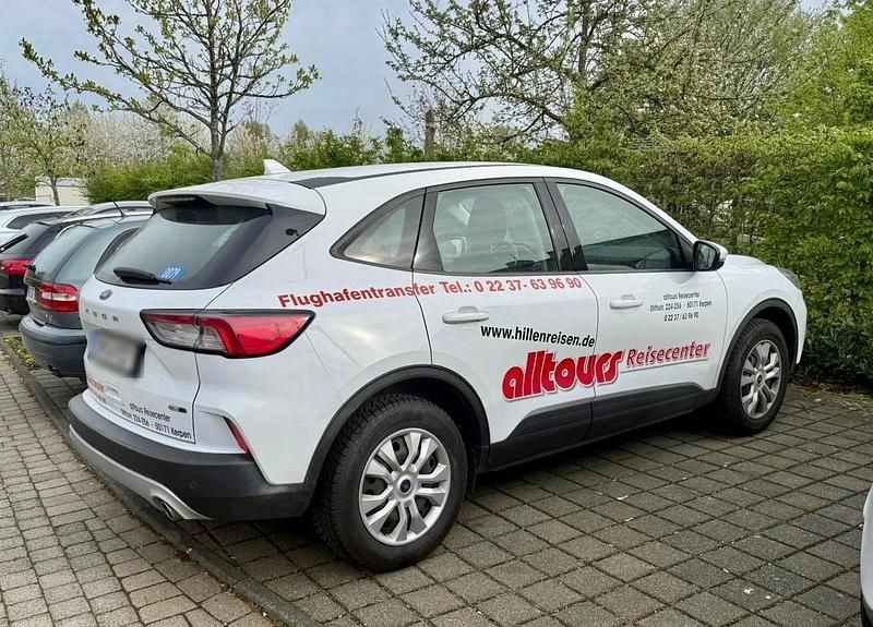 Używany Ford Kuga 149 KM (109 kW) 2021 Biały SUV