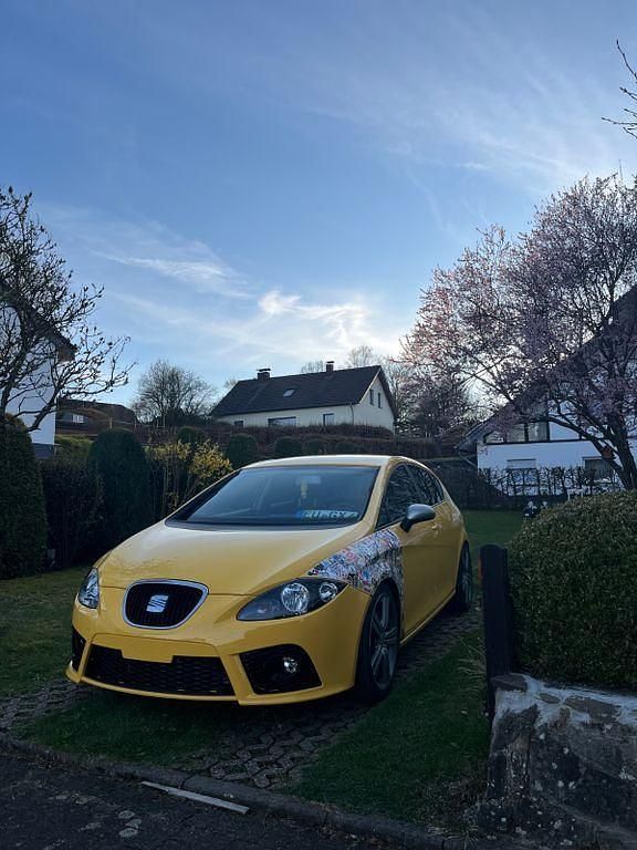 Gelb Gebraucht 2006 Seat Leon FR Limousine | 2.500 € (Superpreis) - Bild 1/4
