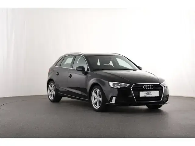 Gebraucht Audi A3 Sport 116 PS (85 kW) 2020 Andere Limousine