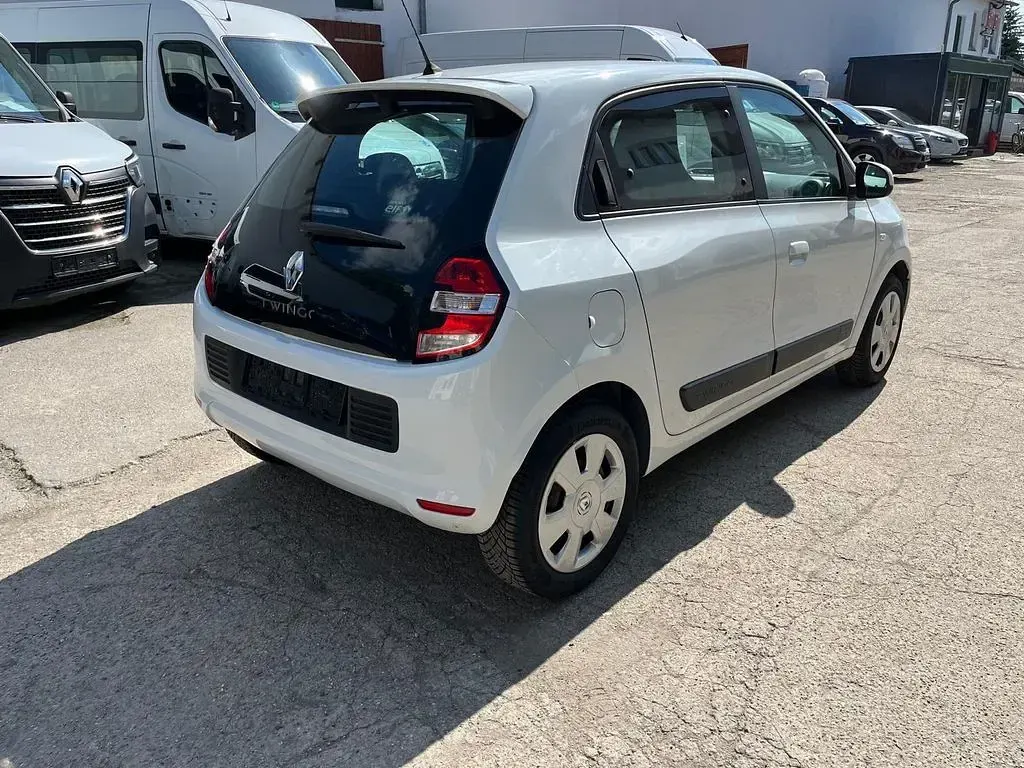 Gebraucht Renault Twingo Life 71 PS (52 kW) 2016 Weiß Kleinwagen