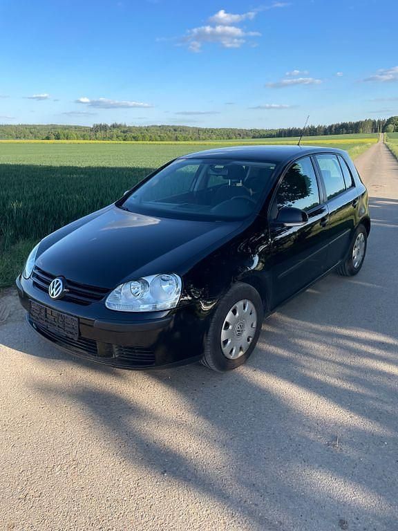 Schwarz Gebraucht 2005 VW Golf IV Trendline Limousine | 850 € (Superpreis) - Bild 1/4