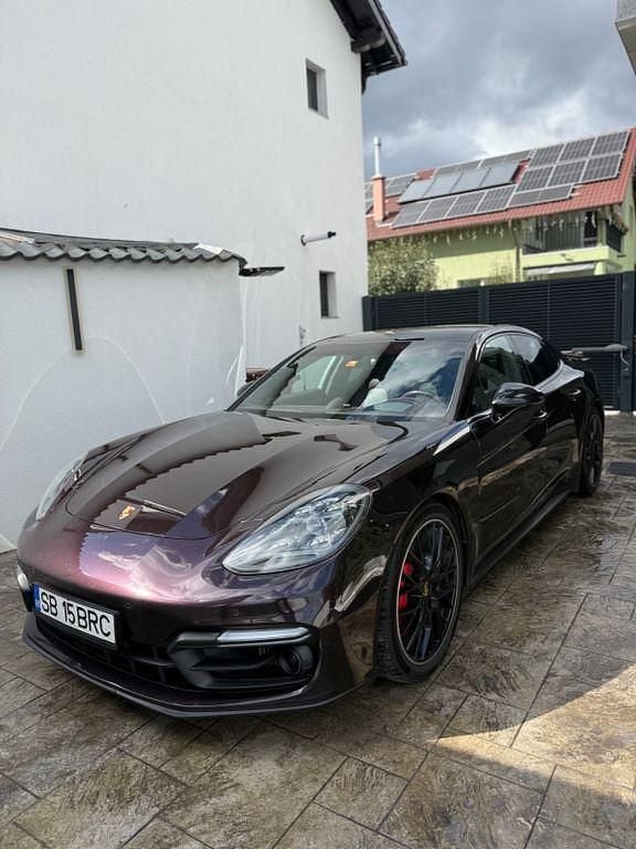 Gebraucht Porsche Panamera GTS Sport Turismo 460 PS (338 kW) 2019 Rot Limousine