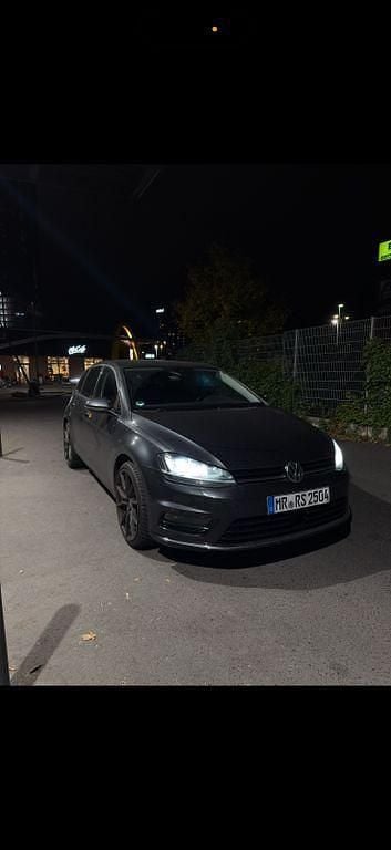 Grau Gebraucht 2016 VW Golf VII Allstar Limousine | 9.600 € (Guter Preis) - Bild 1/4