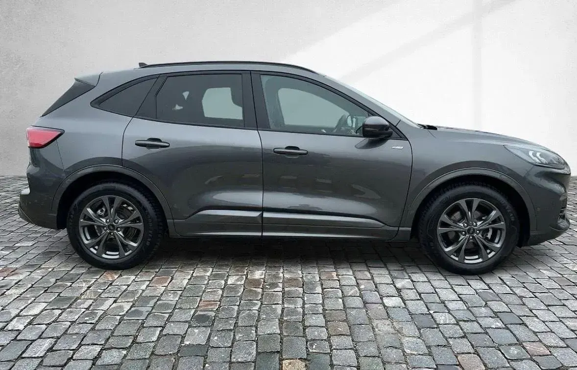 Gebraucht Ford Kuga ST-Line X 150 PS (110 kW) 2023 Grau SUV