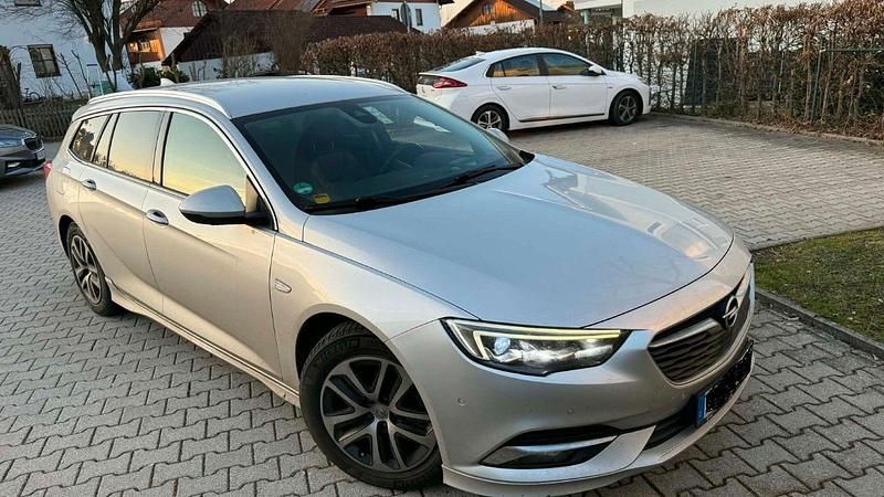 Gebraucht Opel Insignia Business 165 PS (121 kW) 2017 Silber Kombi
