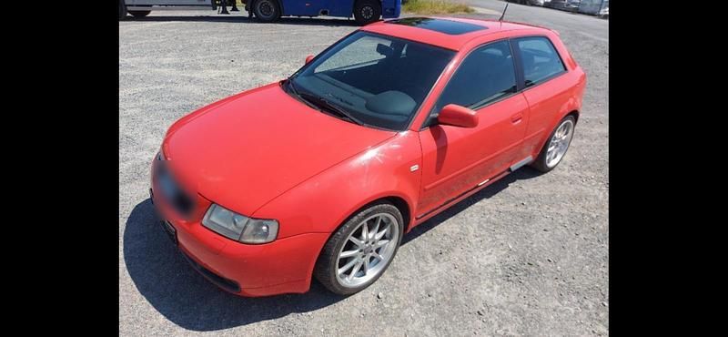 Gebraucht Audi S3 209 PS (153 kW) 1999 Rot Kleinwagen