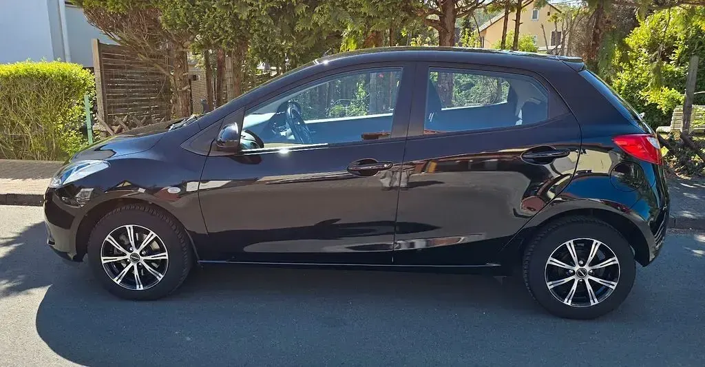 Usata Mazda 2 86 CV (63 kW) 2009 Nero Utilitaria