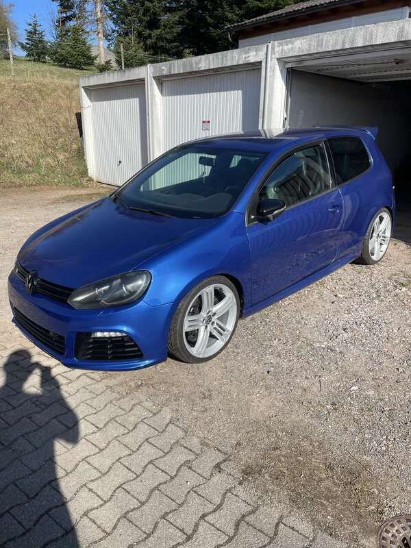 Blau Gebraucht 2011 VW Golf VI R Kleinwagen | 17.500 € - Bild 1/4