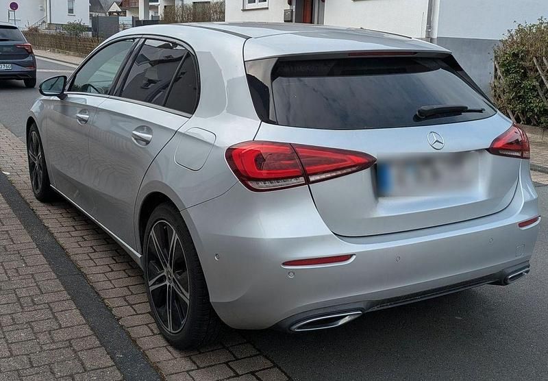 Gebraucht Mercedes A220 Progressive 190 PS (139 kW) 2019 Silber Limousine