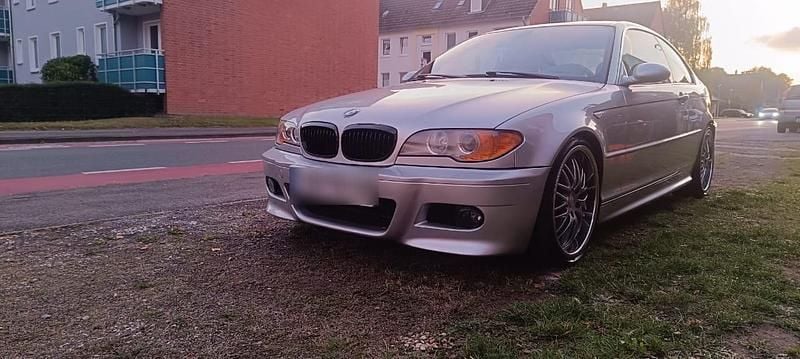 Silber Gebraucht 2004 BMW 330 M Sport Coupé | 9.900 € (Superpreis) - Bild 1/4
