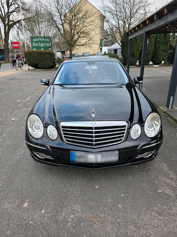 Gebraucht Mercedes E200 184 PS (135 kW) 2007 Limousine