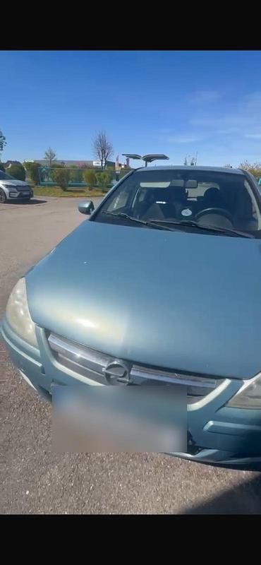 Gebraucht Opel Corsa 70 PS (51 kW) 2004 Kleinwagen
