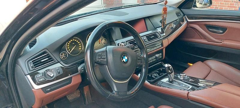 Gebraucht BMW 525 150 PS (110 kW) 2011 Schwarz Limousine