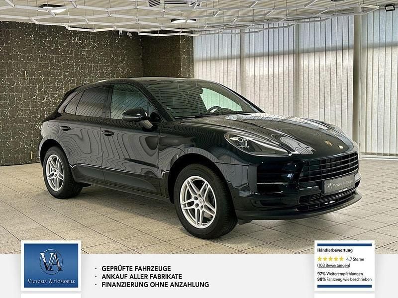 Gebraucht Porsche Macan Basis 245 PS (180 kW) 2020 Tiefschwarz SUV
