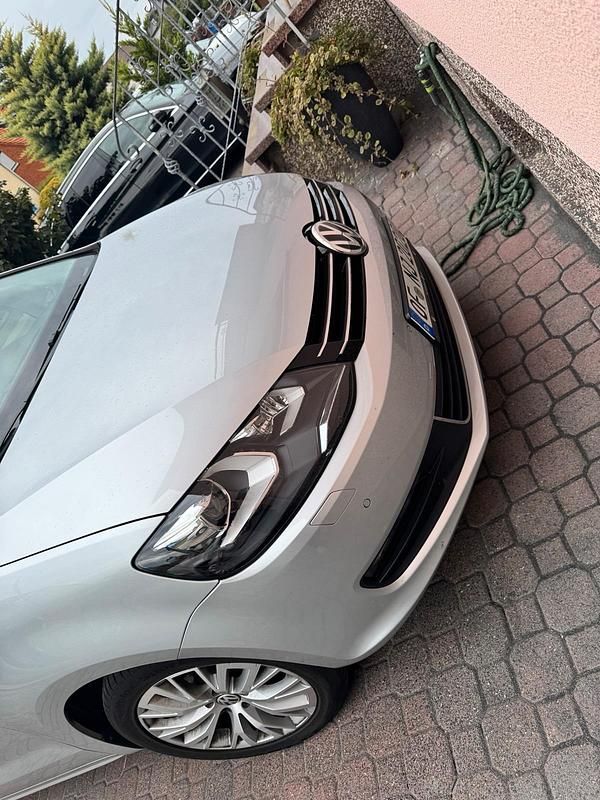 Silber Gebraucht 2018 VW Sharan Van / Kleinbus | 29.000 € (Teuer) - Bild 1/4