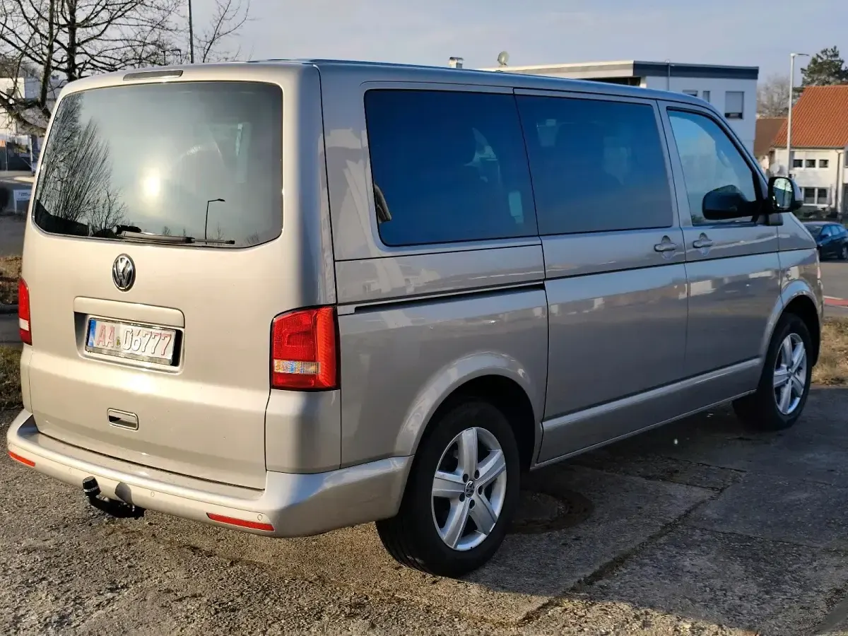 Używany VW T5 179 KM (131 kW) 2015 Srebrny Van