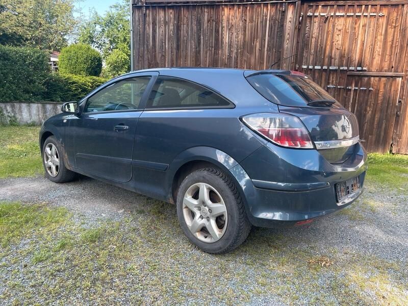 Grau Gebraucht 2006 Opel Astra GTC Coupé | 600 € (Superpreis) - Bild 1/4