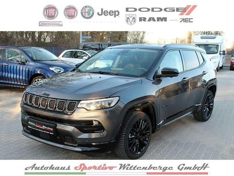 Gebraucht Jeep Compass 147 PS (108 kW) 2023 Grau SUV