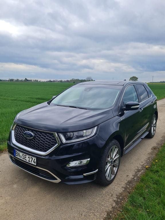 Schwarz Gebraucht 2018 Ford Edge SUV | 18.900 € (Superpreis) - Bild 1/4