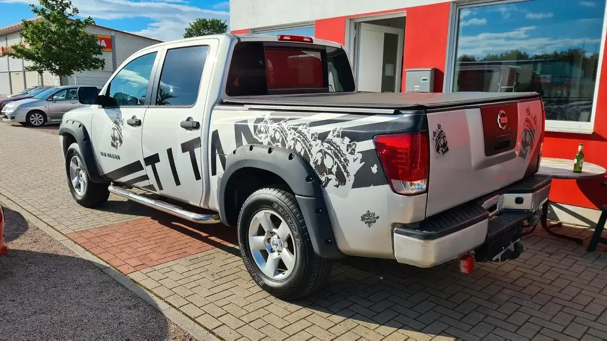 Gebraucht Nissan Titan 305 PS (224 kW) 2008 Silber Pickup