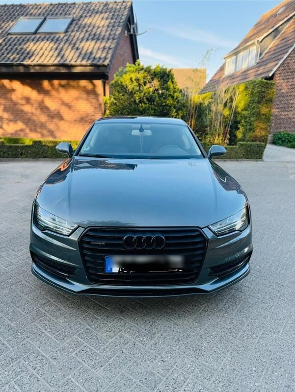 Grau Gebraucht 2015 Audi A7 Sportback S-Line Kleinwagen | 26.000 € (Guter Preis) - Bild 1/4