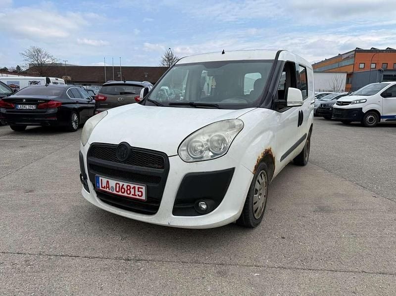 Gebraucht Fiat Doblò 105 PS (77 kW) 2011 Colore esterno (weiß) Van / Kleinbus