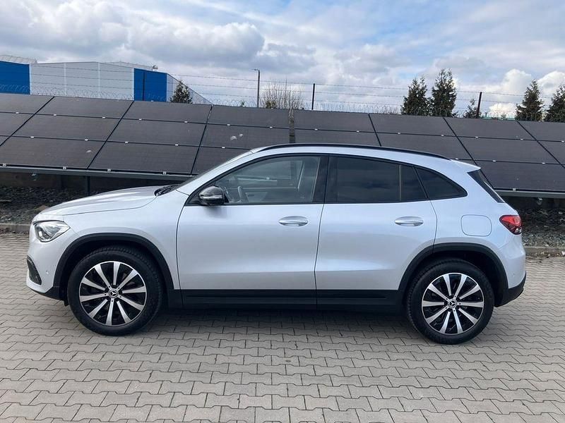 Gebraucht Mercedes GLA250 224 PS (164 kW) 2021 Silber SUV