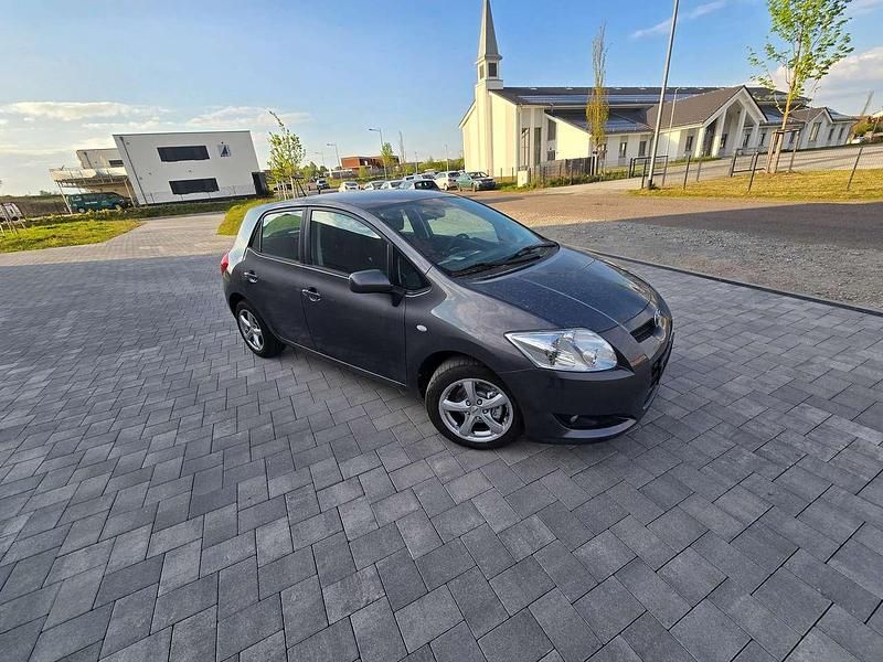 Gebraucht Toyota Auris Sol 124 PS (91 kW) 2007 Grey metallic Kleinwagen