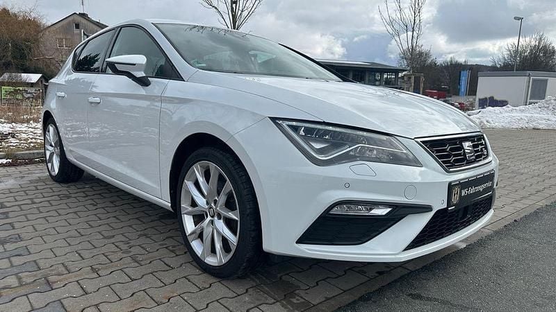 Gebraucht Seat Leon FR 131 PS (96 kW) 2020 Weiß Limousine