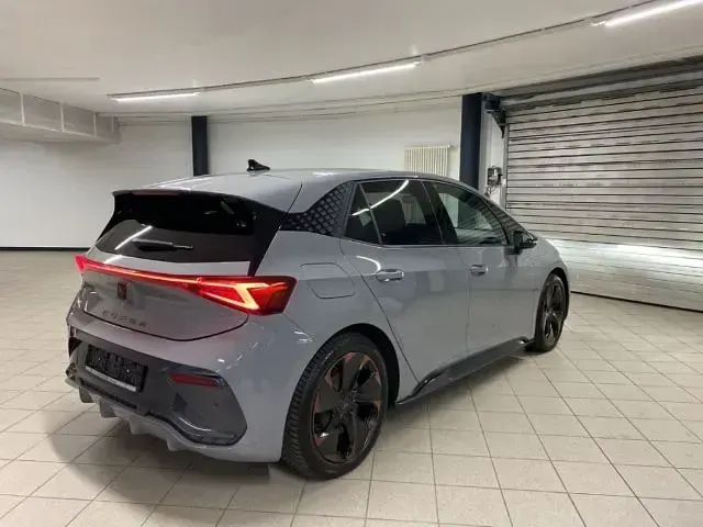 Gebraucht Cupra Born 150 kW (204 PS) 2024 Grau Kleinwagen
