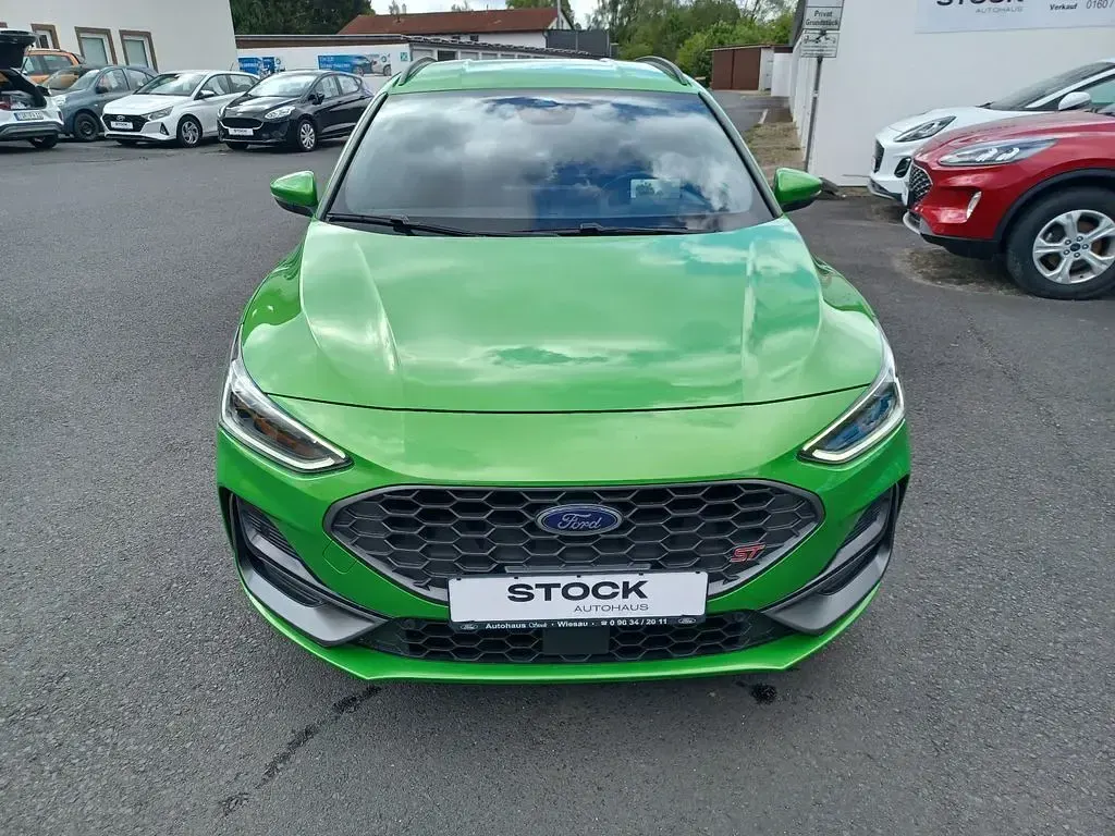 Gebraucht Ford Focus ST 280 PS (205 kW) 2022 Grün Limousine
