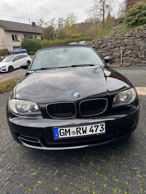 Gebraucht BMW 118 Cabriolet 143 PS (105 kW) 2008 Schwarz Cabrio