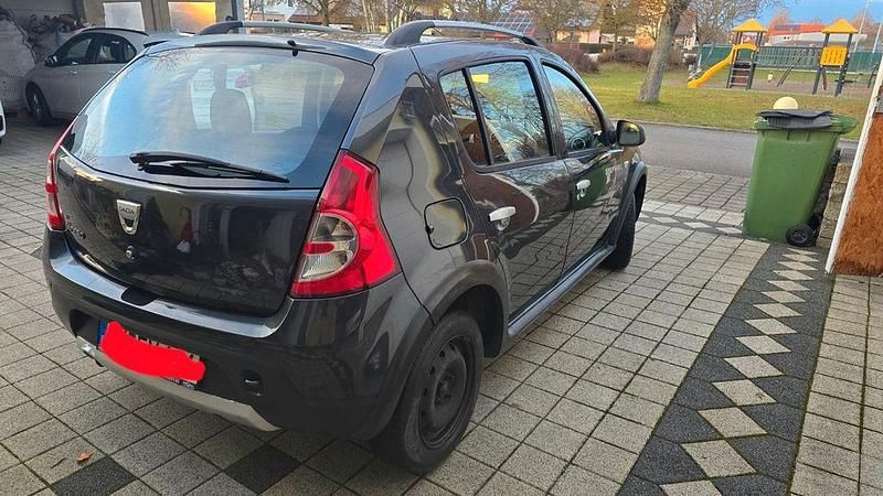 Gebraucht Dacia Sandero Stepway 84 PS (61 kW) 2011 Grau Limousine