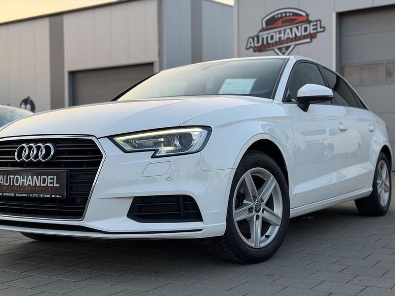 Gebraucht Audi A3 Basis 150 PS (110 kW) 2019 Weiß Limousine