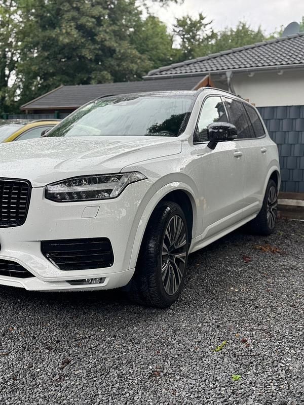Weiß Gebraucht 2021 Volvo XC90 SUV | 28.500 € (Superpreis) - Bild 1/4