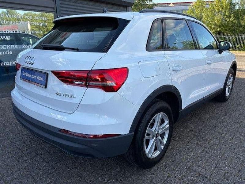 Gebraucht Audi Q3 Business 120 PS (88 kW) 2022 Andere SUV