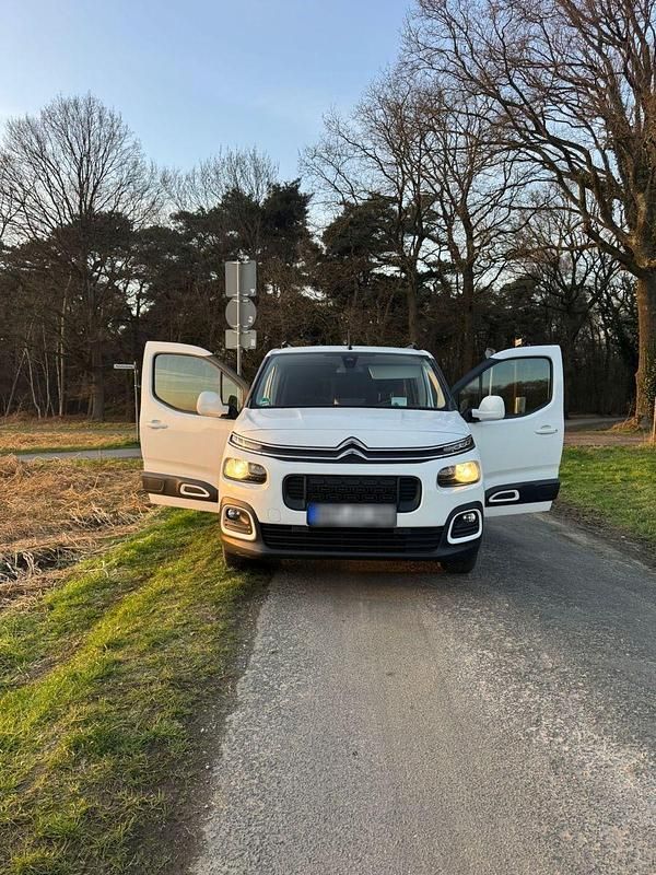 Gebraucht Citroën Berlingo Shine 131 PS (96 kW) 2019 Weiß Van / Kleinbus
